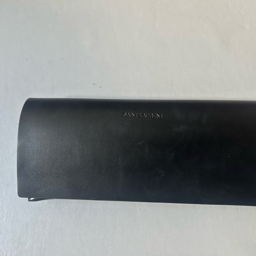 Empty Saint Laurent Sunglasses case - Picture 3 of 4